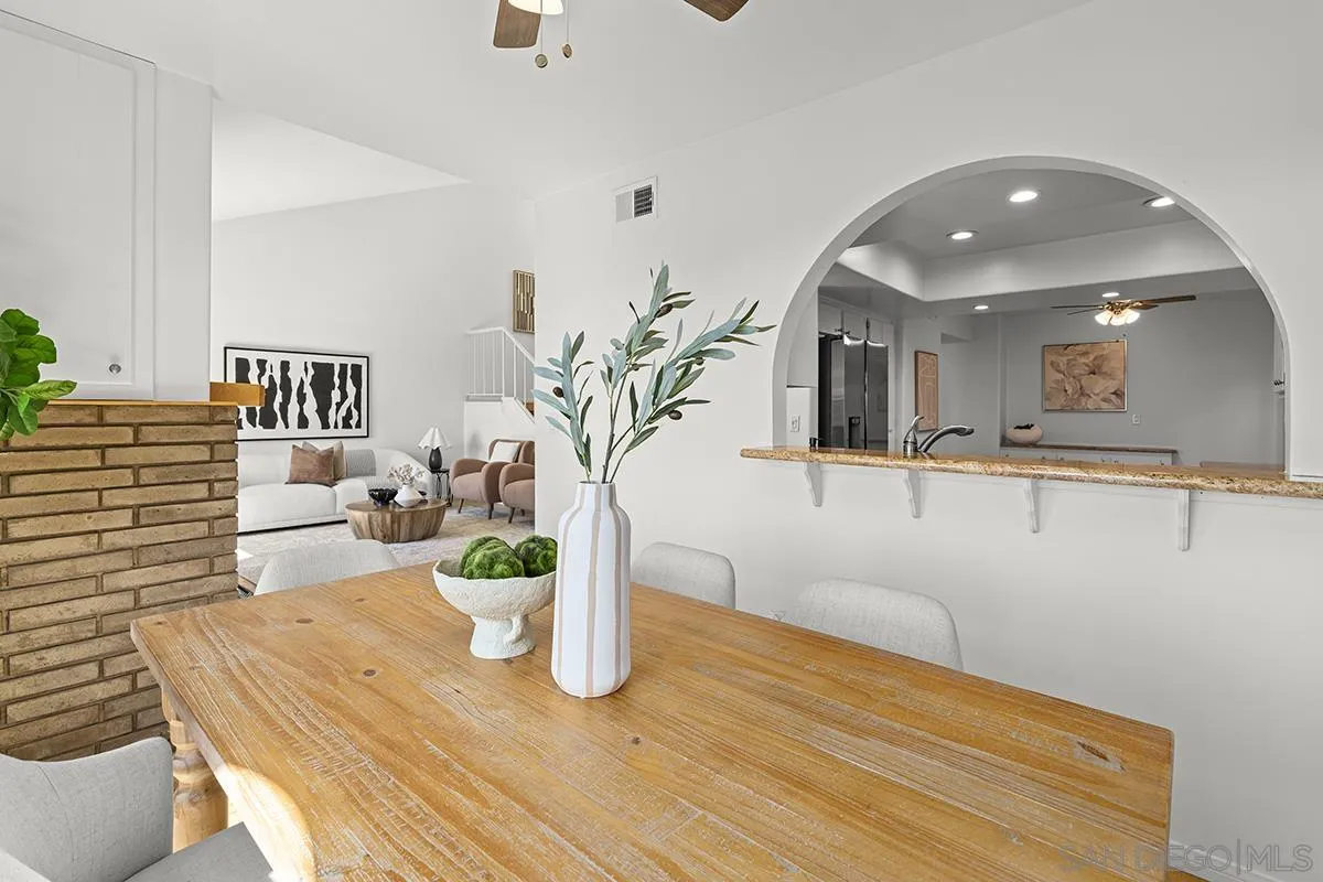 https://cdn.realtyfeed.com/cdn/127/260007925/dbec846a7cfa0c664f5656c9df700476.webp
