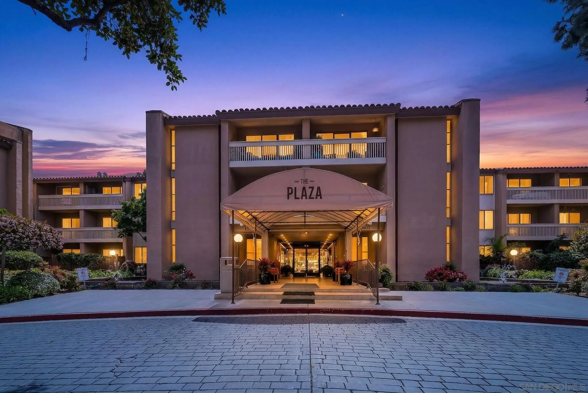 https://cdn.realtyfeed.com/cdn/127/260007927/62557b681a1a836dfa1d08c325df5b45.webp