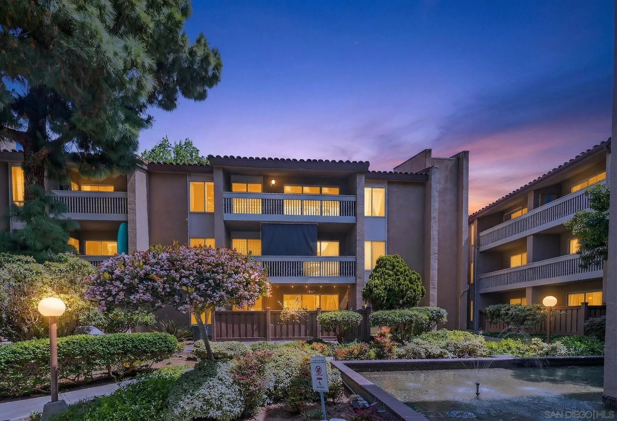 https://cdn.realtyfeed.com/cdn/127/260007927/817d4cbf812b1e41c81d30986674b28f.webp