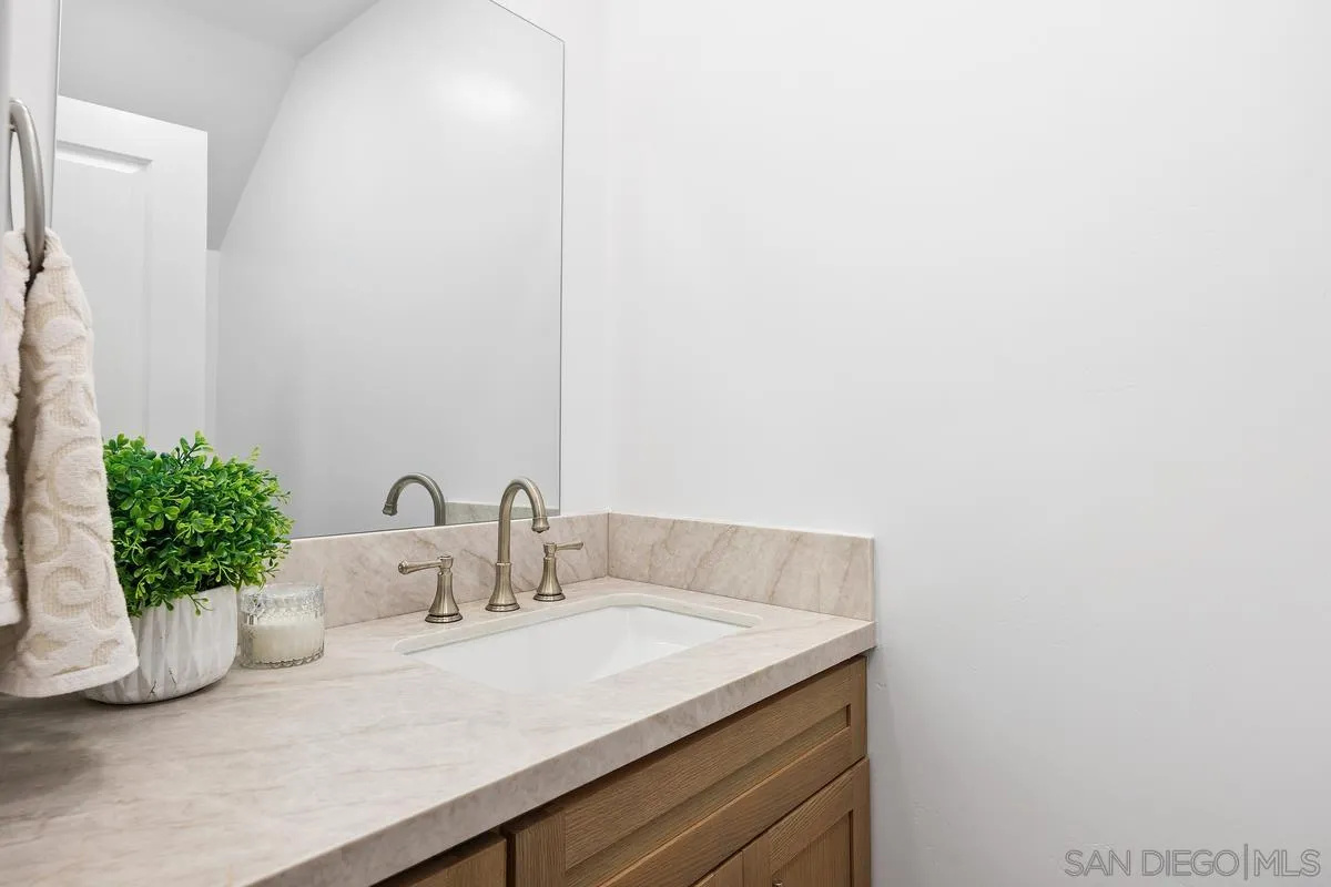 https://cdn.realtyfeed.com/cdn/127/260007930/62e31d3eac43bac7ca747fc6a421aded.webp