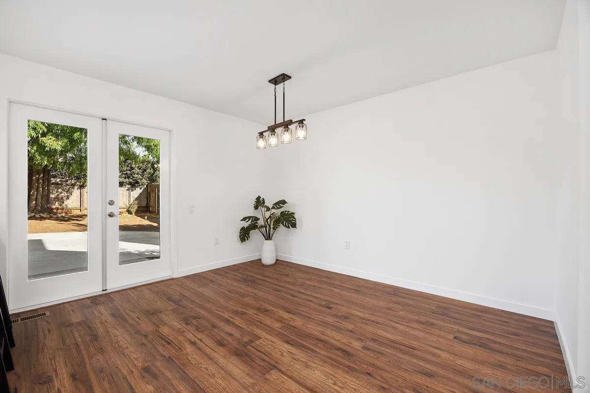 https://cdn.realtyfeed.com/cdn/127/260007930/82de79c383631bdd96036c48c8b9a85b.webp