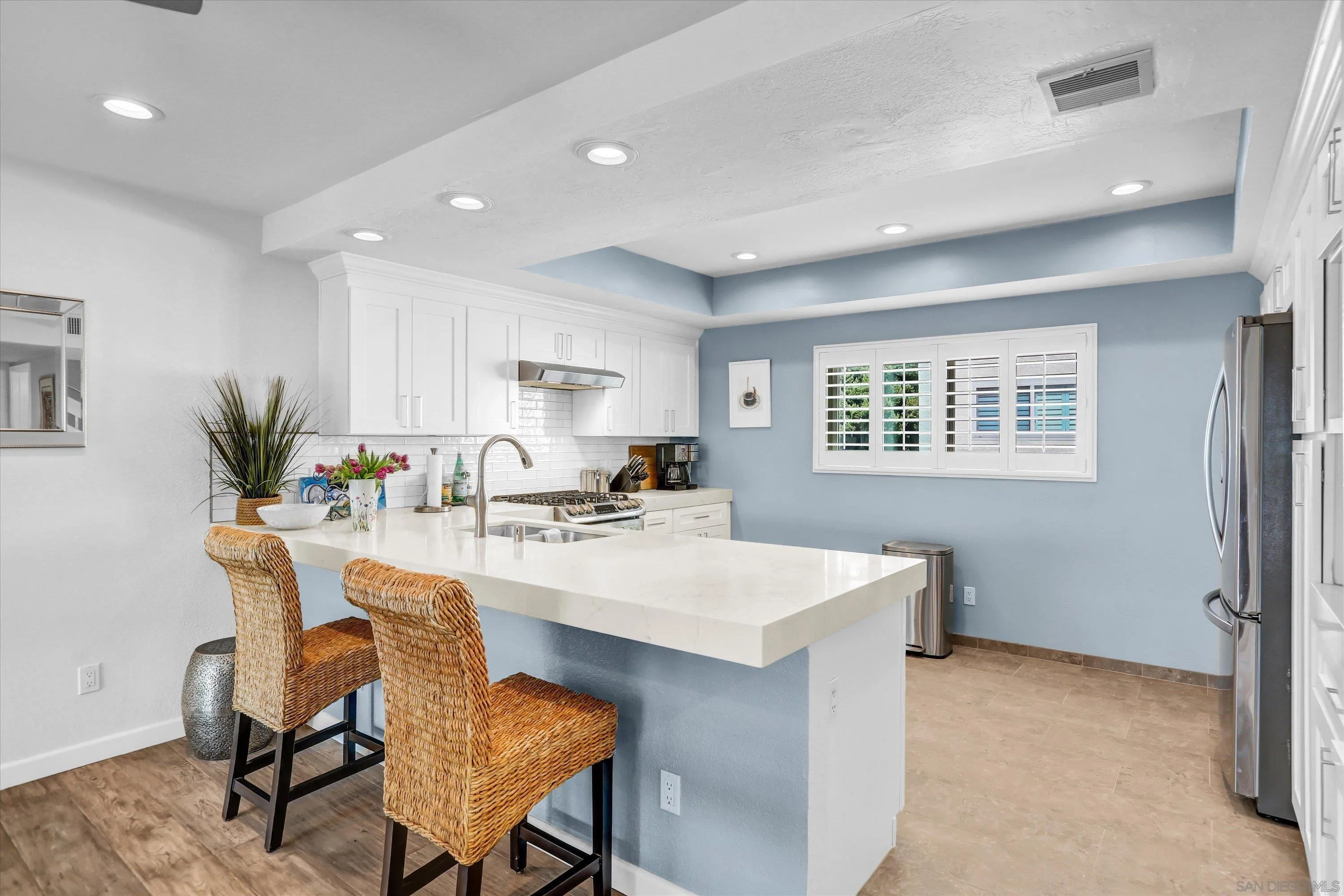 https://cdn.realtyfeed.com/cdn/127/260007935/76bc15bd8121fe97bad7f105e10c3245.webp