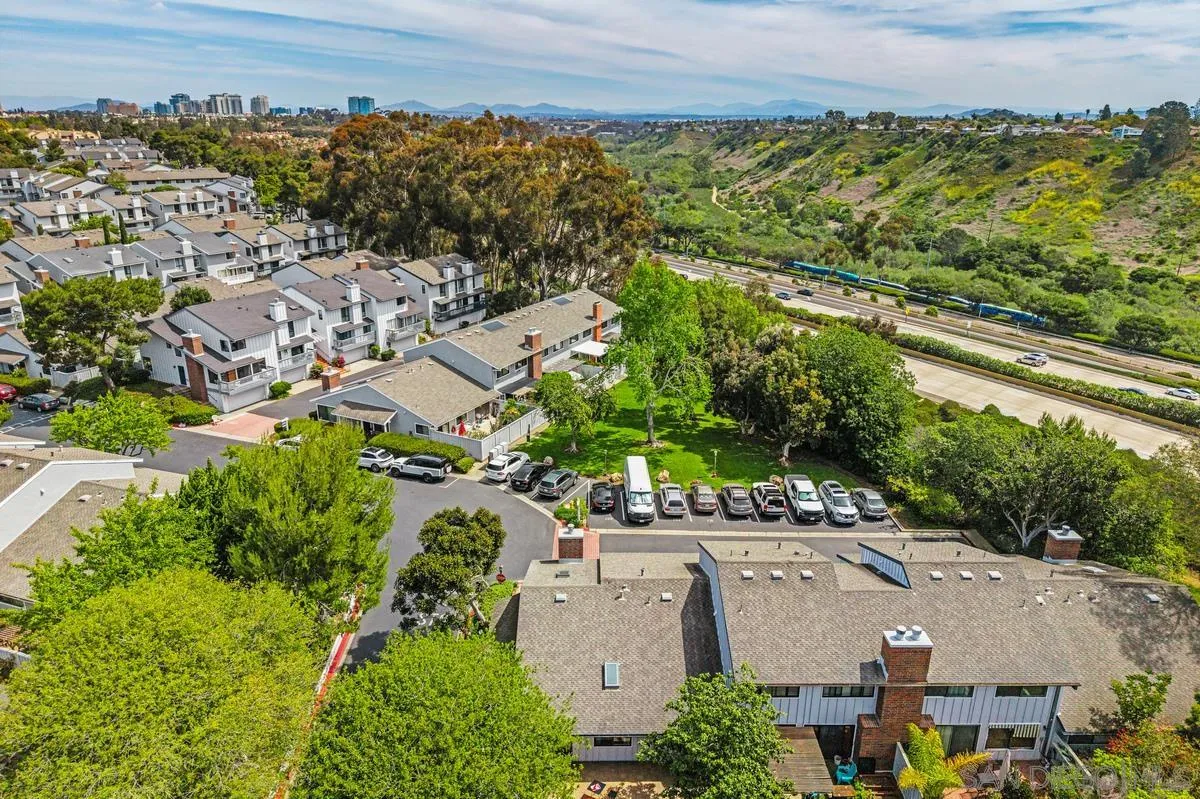 Photo #7: 260007938 Listing: Photo #7