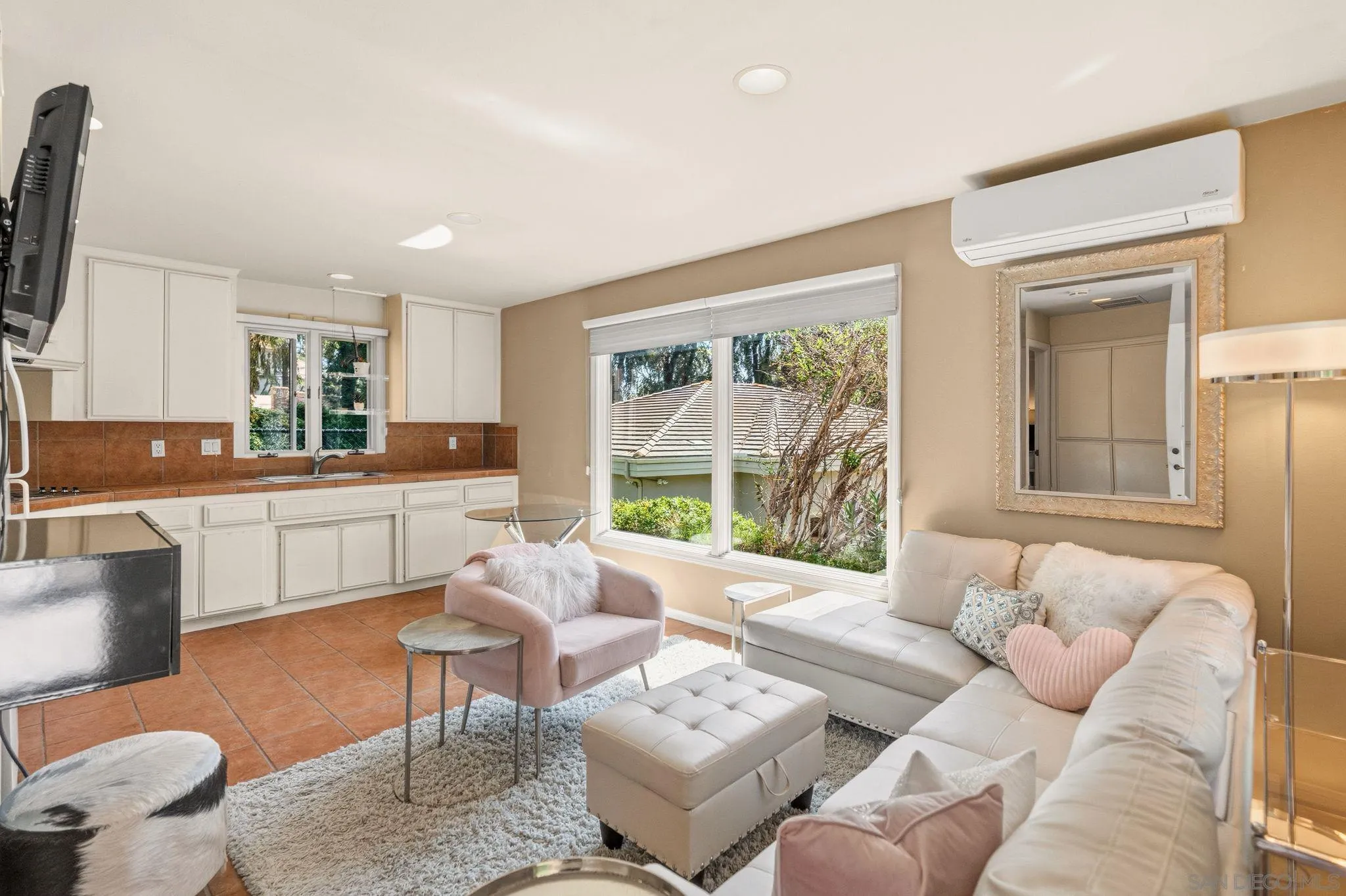 https://cdn.realtyfeed.com/cdn/127/260007940/251f6a35d888dba786ce0b535e4c12f6.webp