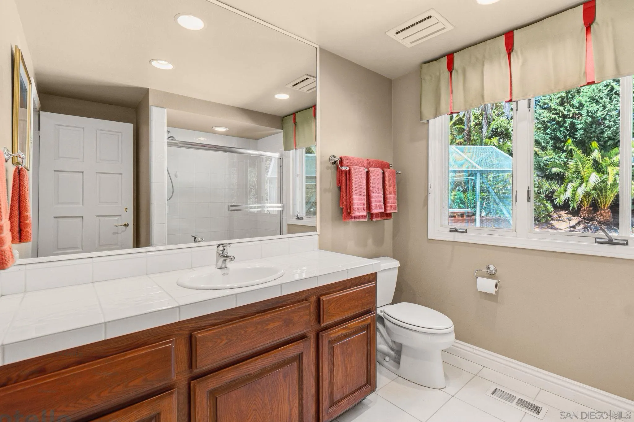 https://cdn.realtyfeed.com/cdn/127/260007940/5e3b99837a9b6df0fa37b93016cb7a28.webp