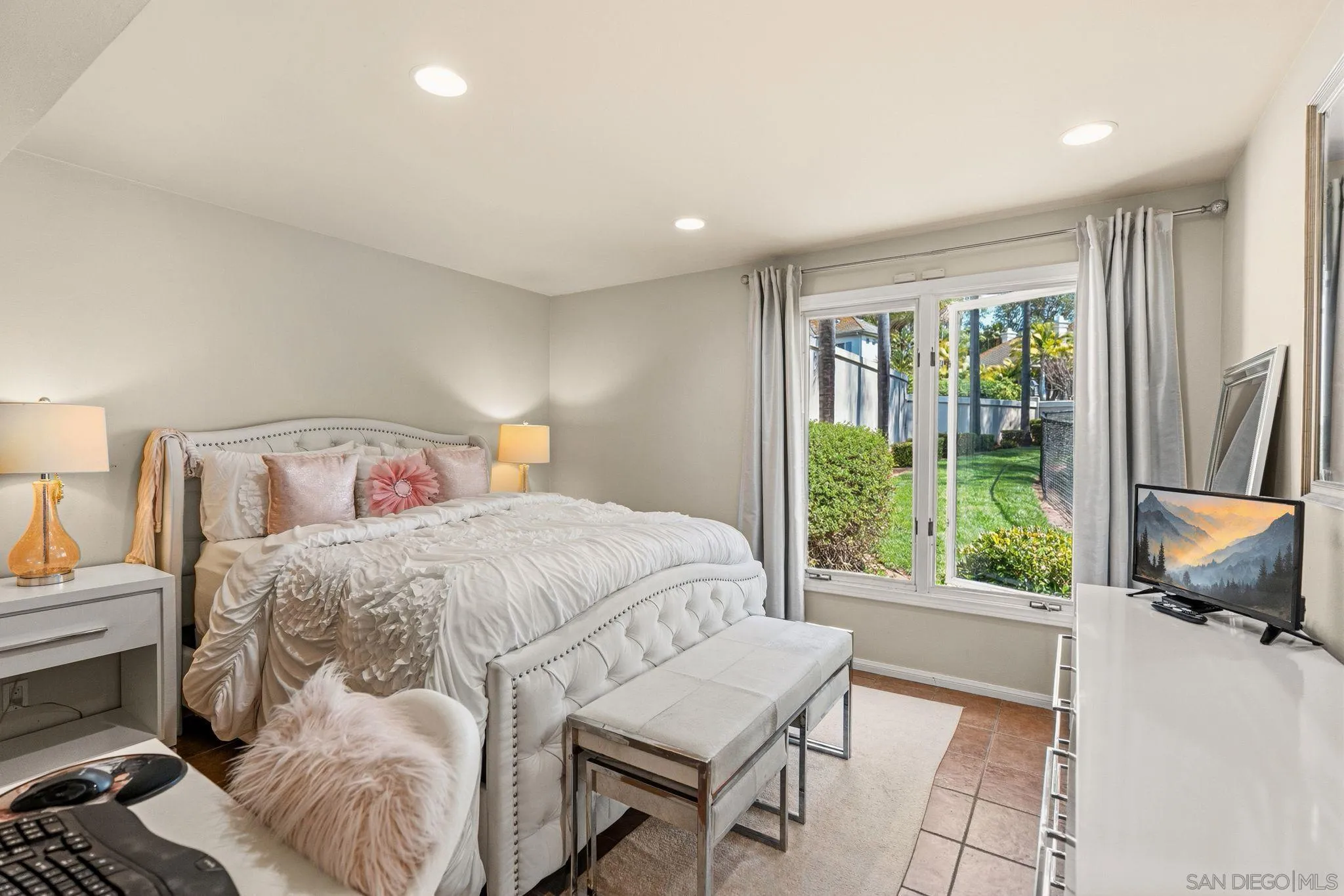 https://cdn.realtyfeed.com/cdn/127/260007940/ae40fe70a474b21e74a9326223ea918f.webp
