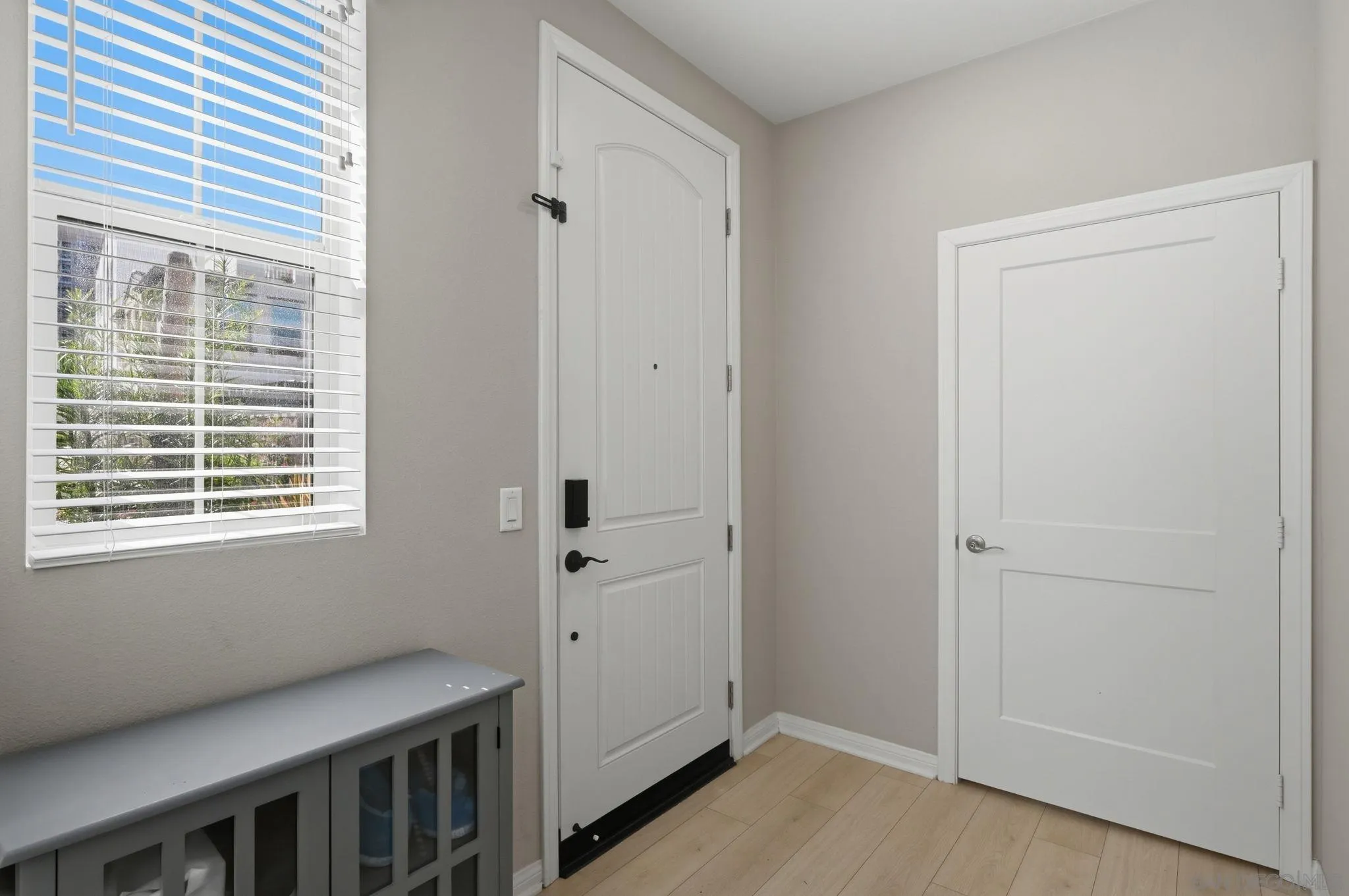 https://cdn.realtyfeed.com/cdn/127/260007942/502b62aa4517ad05cca61217f03a3f2f.webp