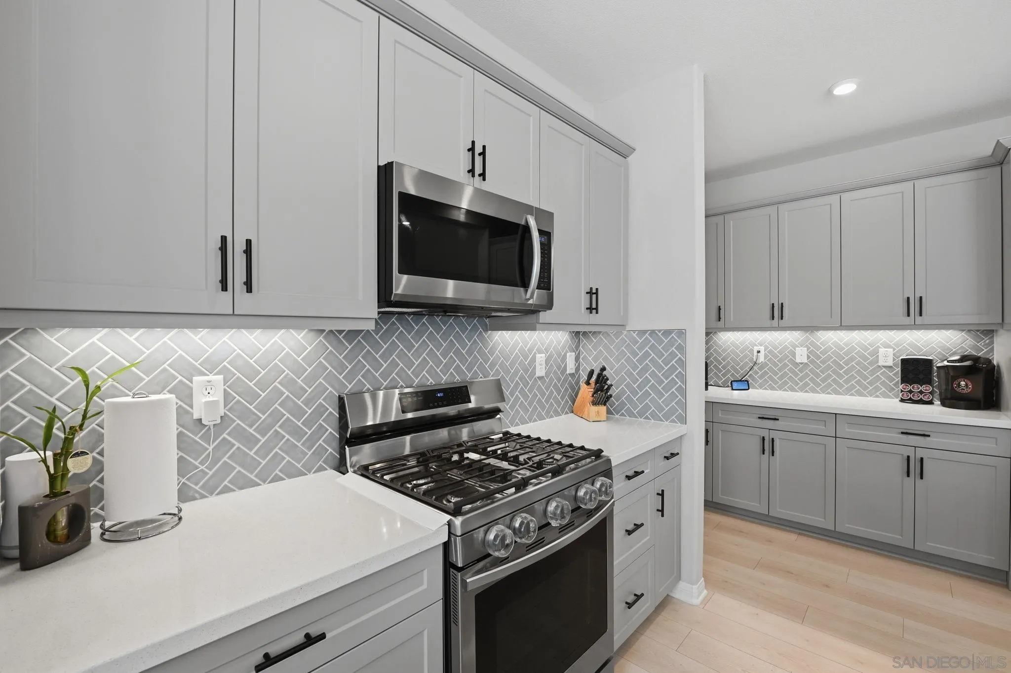 https://cdn.realtyfeed.com/cdn/127/260007942/93d01ad86829de2a83419736eadd8477.webp