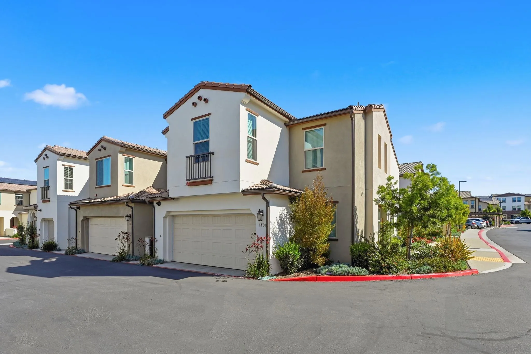 https://cdn.realtyfeed.com/cdn/127/260007942/c3cbdb2d736196f59869d42f6d7020e1.webp