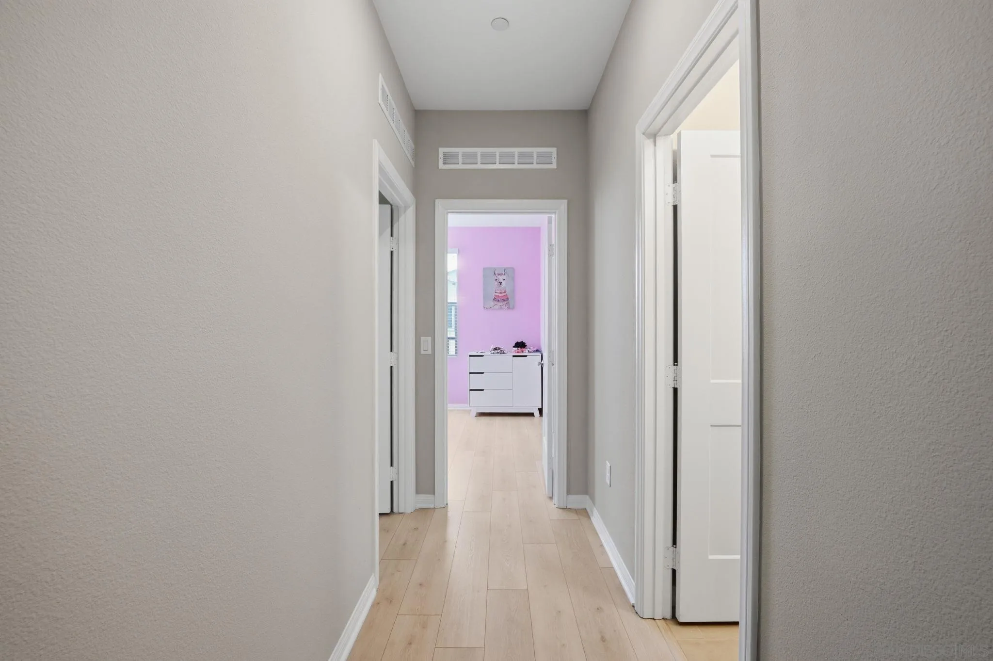 https://cdn.realtyfeed.com/cdn/127/260007942/e917c3afc0abc651cd426afae89e4614.webp