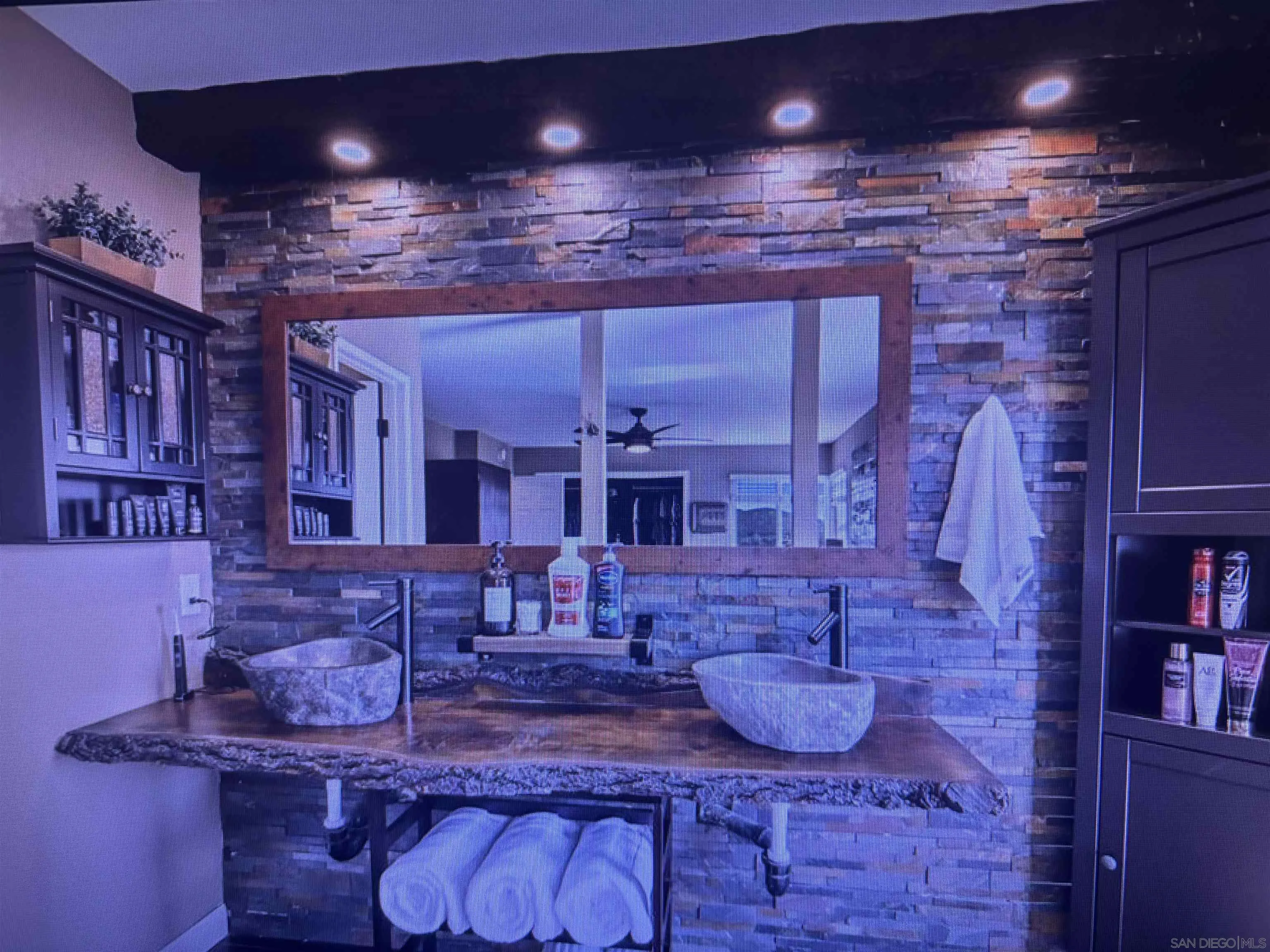 https://cdn.realtyfeed.com/cdn/127/260007944/4d9e5f81fb273aeb79046fe29e3e22d4.webp