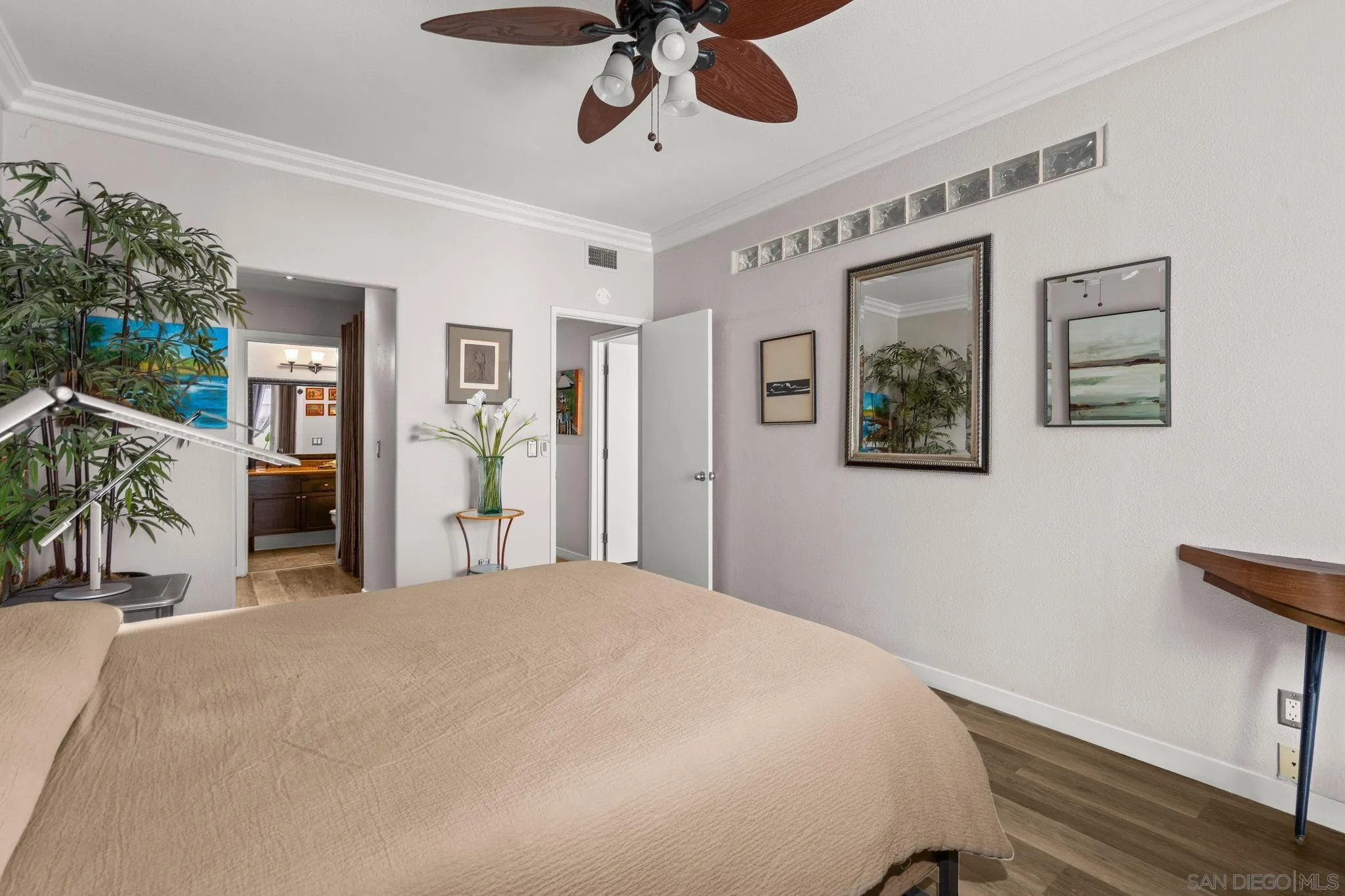 Photo #24: 260007945 Listing: Photo #24