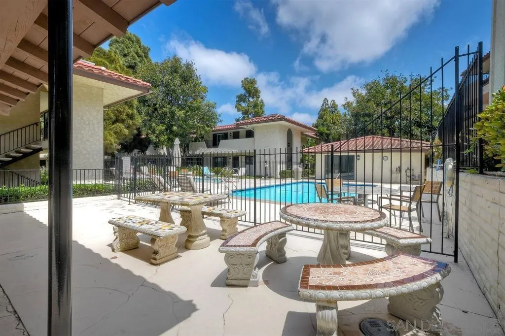 https://cdn.realtyfeed.com/cdn/127/260007947/0984174c53c3882bc11b0bb90cf6c8c5.webp