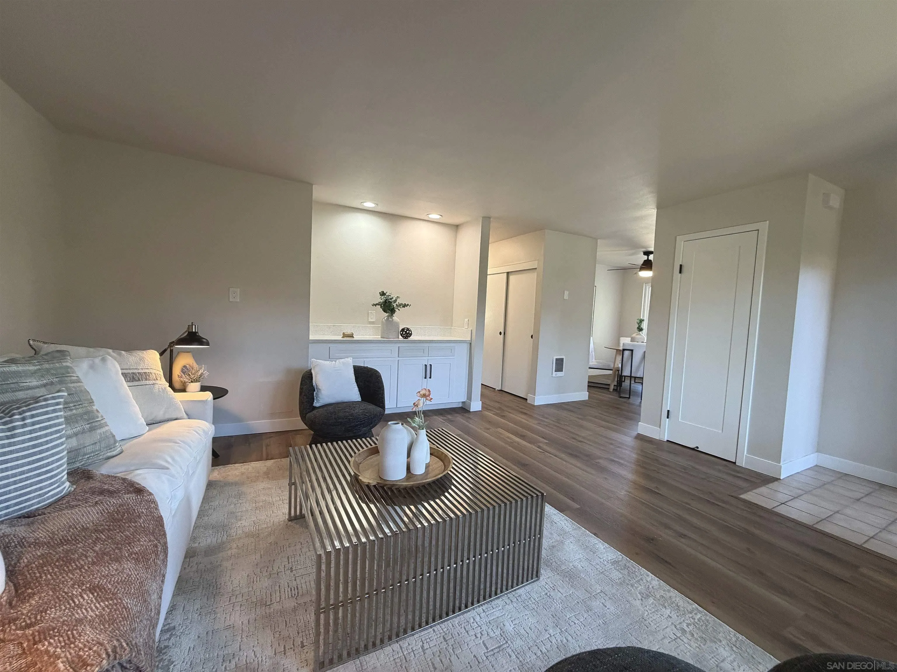 https://cdn.realtyfeed.com/cdn/127/260007947/13a8c1970296fd57cfc845ec90db0f30.webp