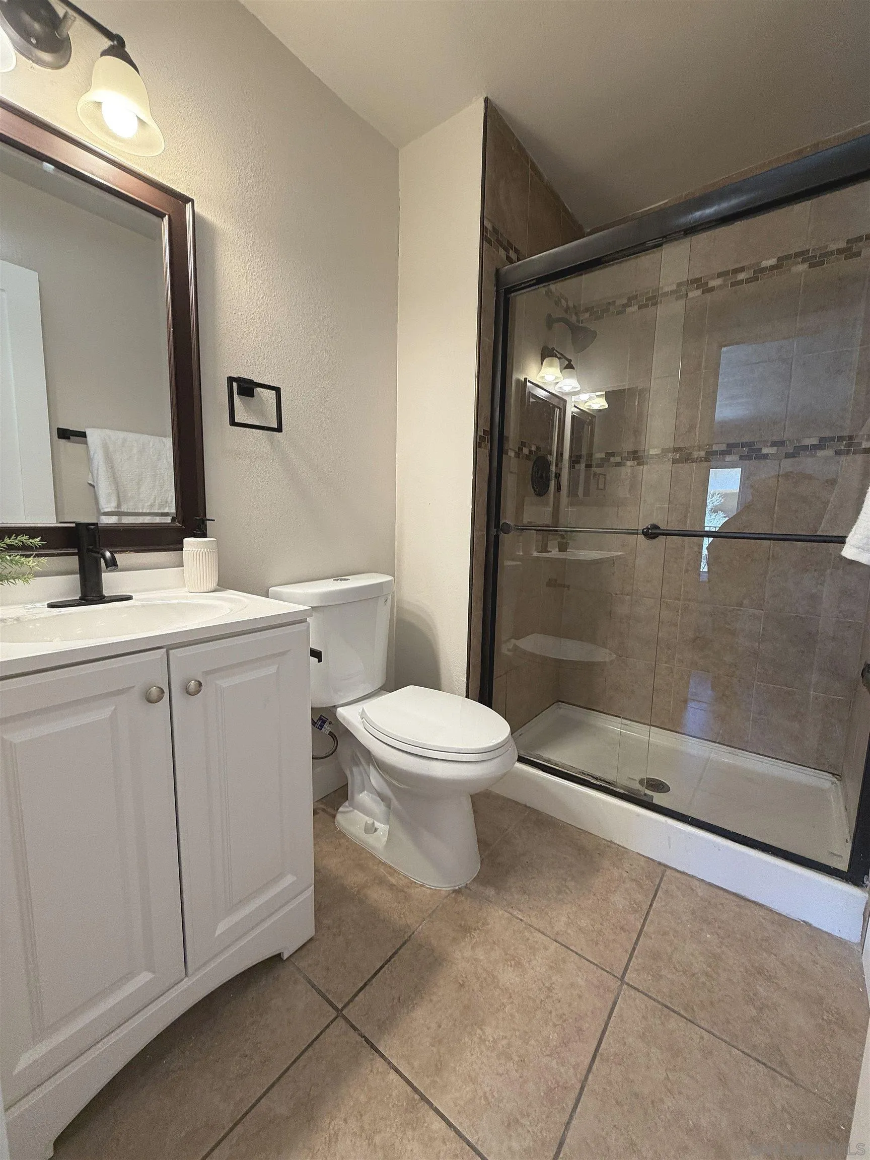 https://cdn.realtyfeed.com/cdn/127/260007947/b758180c6250a6073a19a55acfe8dbfc.webp