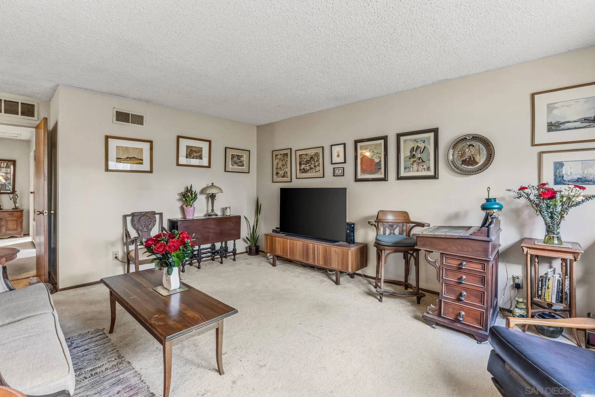 https://cdn.realtyfeed.com/cdn/127/260007951/61124d883b315eea52244a219fe1e5b2.webp