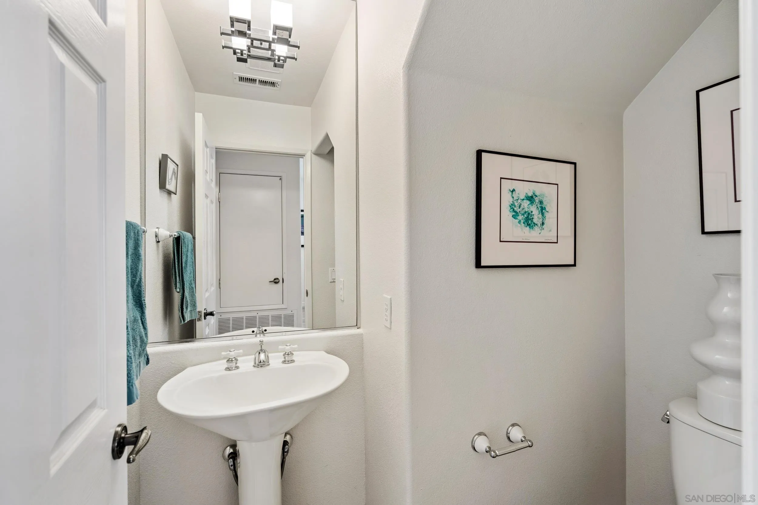 https://cdn.realtyfeed.com/cdn/127/260007952/b1d665b121e29d7616147d83d85c312d.webp