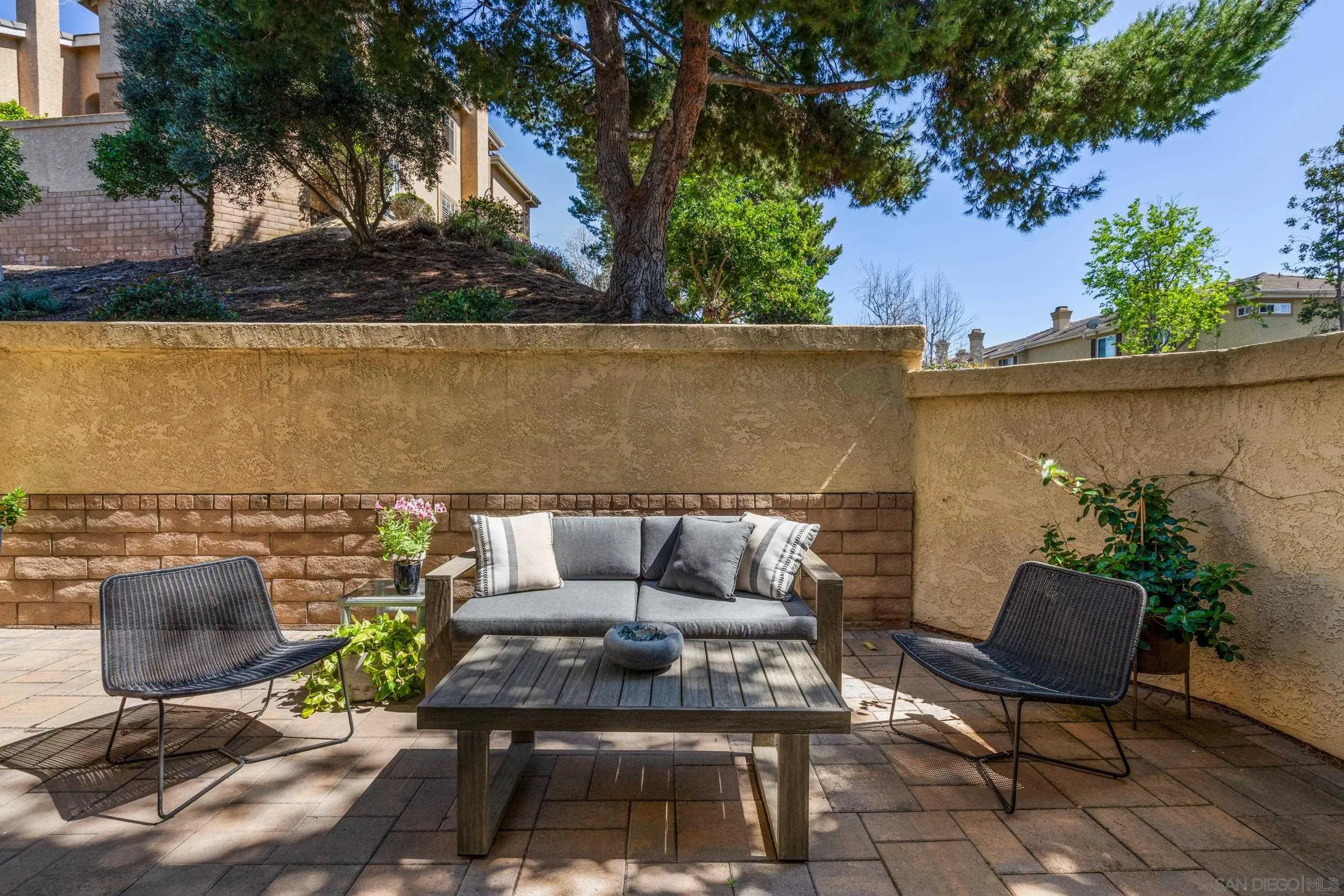 https://cdn.realtyfeed.com/cdn/127/260007952/b770fdc445dbbe91ac89d55c71bee58a.webp