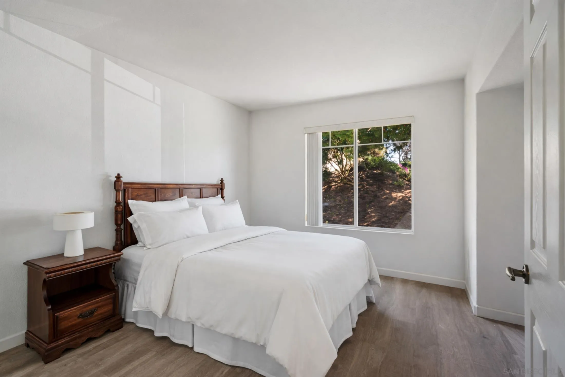 https://cdn.realtyfeed.com/cdn/127/260007952/c2f630cbd18d0630004ea4117bbfd7f3.webp