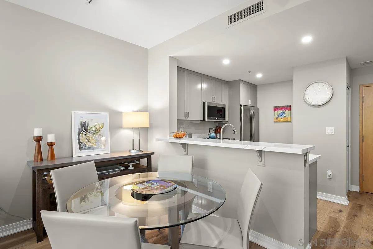 https://cdn.realtyfeed.com/cdn/127/260007957/3a975435f32cb5127c7e1e0abf572425.webp