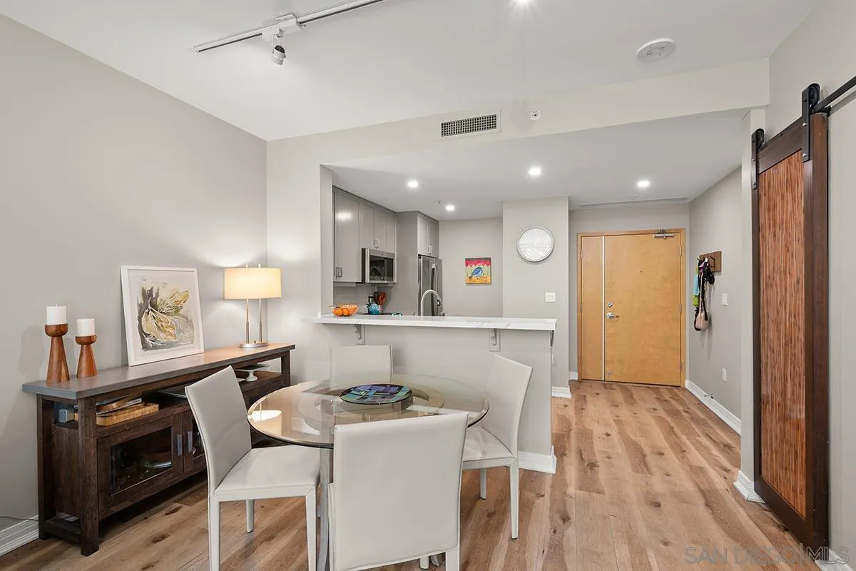 https://cdn.realtyfeed.com/cdn/127/260007957/49b3ae40afdee7b2e3374c45450c7eac.webp