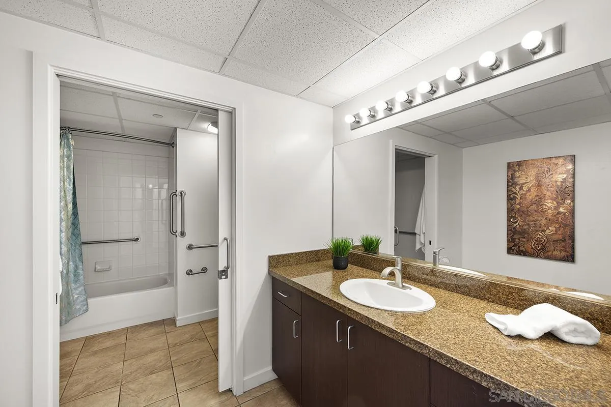 https://cdn.realtyfeed.com/cdn/127/260007961/5f0529f269c5e240a9c48503c1b80d7c.webp