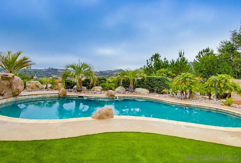 https://cdn.realtyfeed.com/cdn/127/260007962/37a90c6c508fafe802ce2c44d71b7b1c.webp