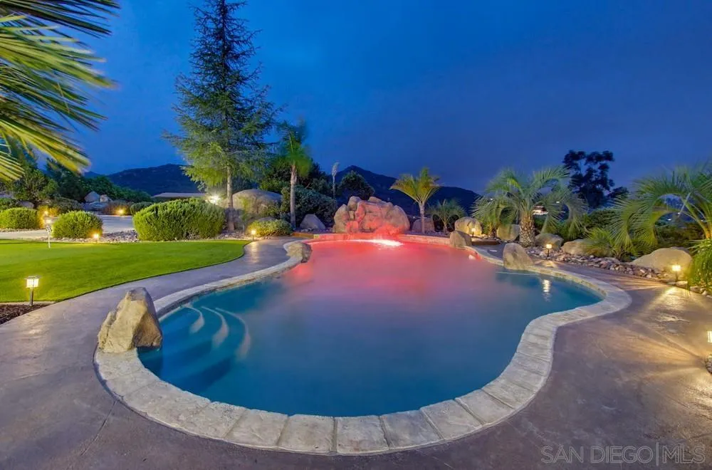 https://cdn.realtyfeed.com/cdn/127/260007962/fb9b64e2f67d2079cf9b20df44af2bde.webp