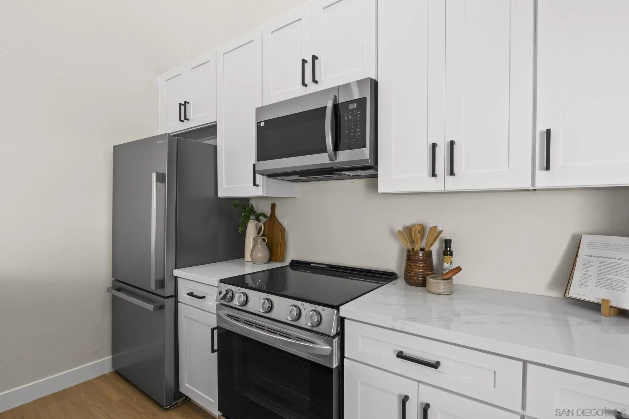 https://cdn.realtyfeed.com/cdn/127/260007963/9eb7182ce2b170c410398a740d6f242a.webp