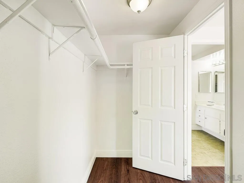 https://cdn.realtyfeed.com/cdn/127/260007971/5da23711b9ef29838ae53bc7a8c0aba6.webp