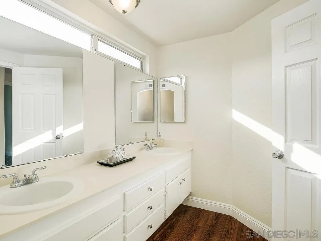 https://cdn.realtyfeed.com/cdn/127/260007971/dcb629a2354c45ccab58973cad75929c.webp