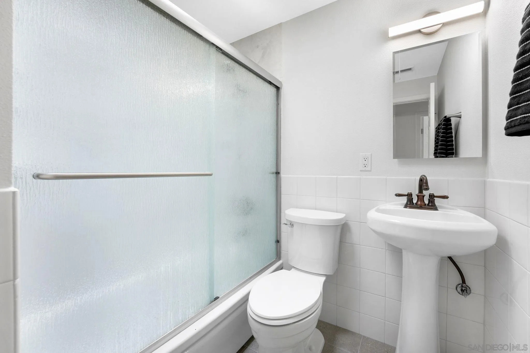 https://cdn.realtyfeed.com/cdn/127/260007974/964c368267a34f0eb4256f7380930dcb.webp