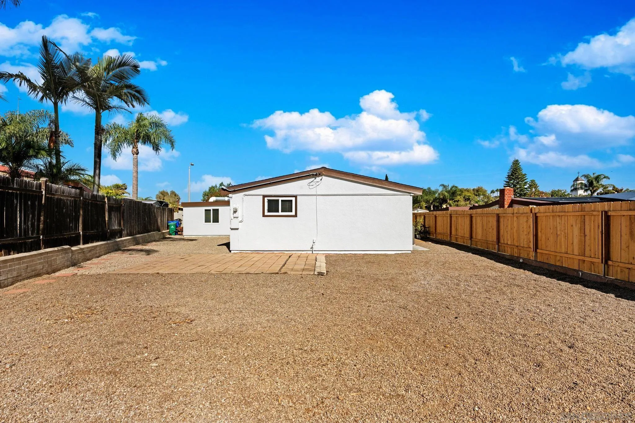 https://cdn.realtyfeed.com/cdn/127/260007974/997fd79b1c4b90797057564419eccd5a.webp