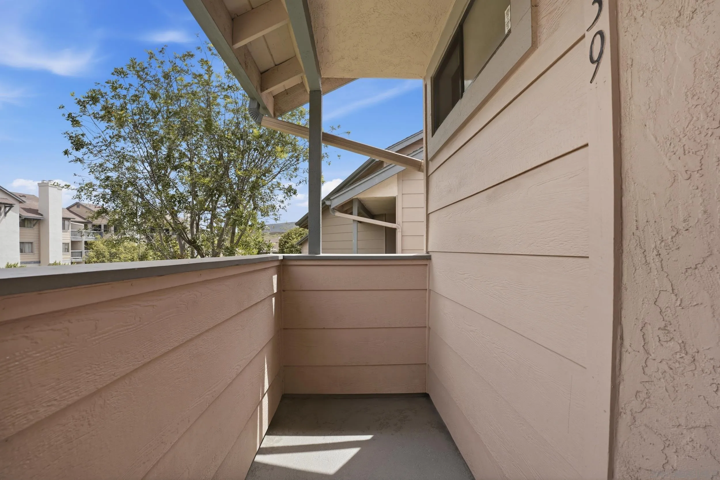 https://cdn.realtyfeed.com/cdn/127/260007975/31e994e3a3b827352fa0ede5dfad9d68.webp