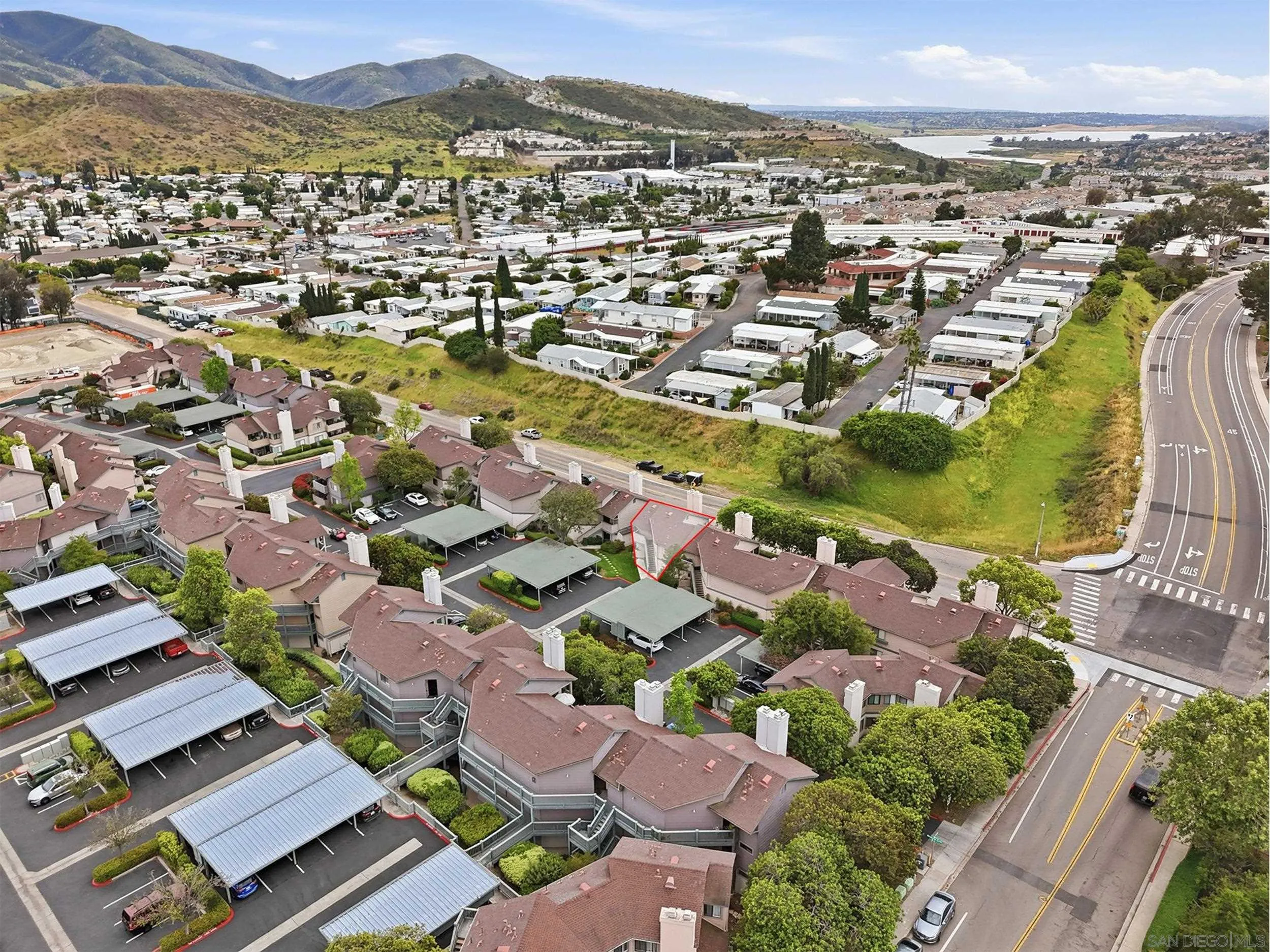 https://cdn.realtyfeed.com/cdn/127/260007975/ae398ab210c84c7f98a7b2a0f84513e8.webp