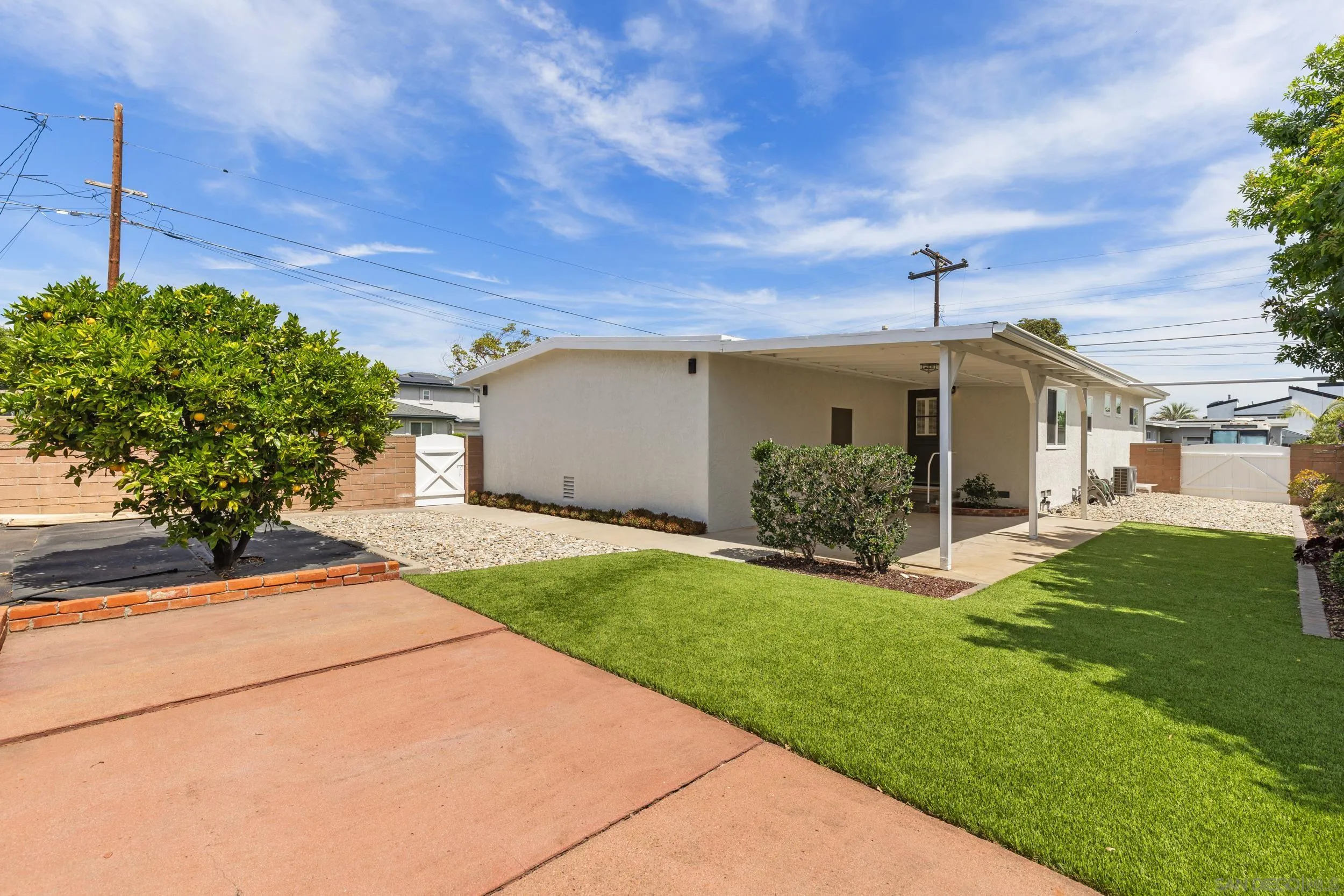 https://cdn.realtyfeed.com/cdn/127/260007983/28b9a649e2e6699621798756f93378fd.webp