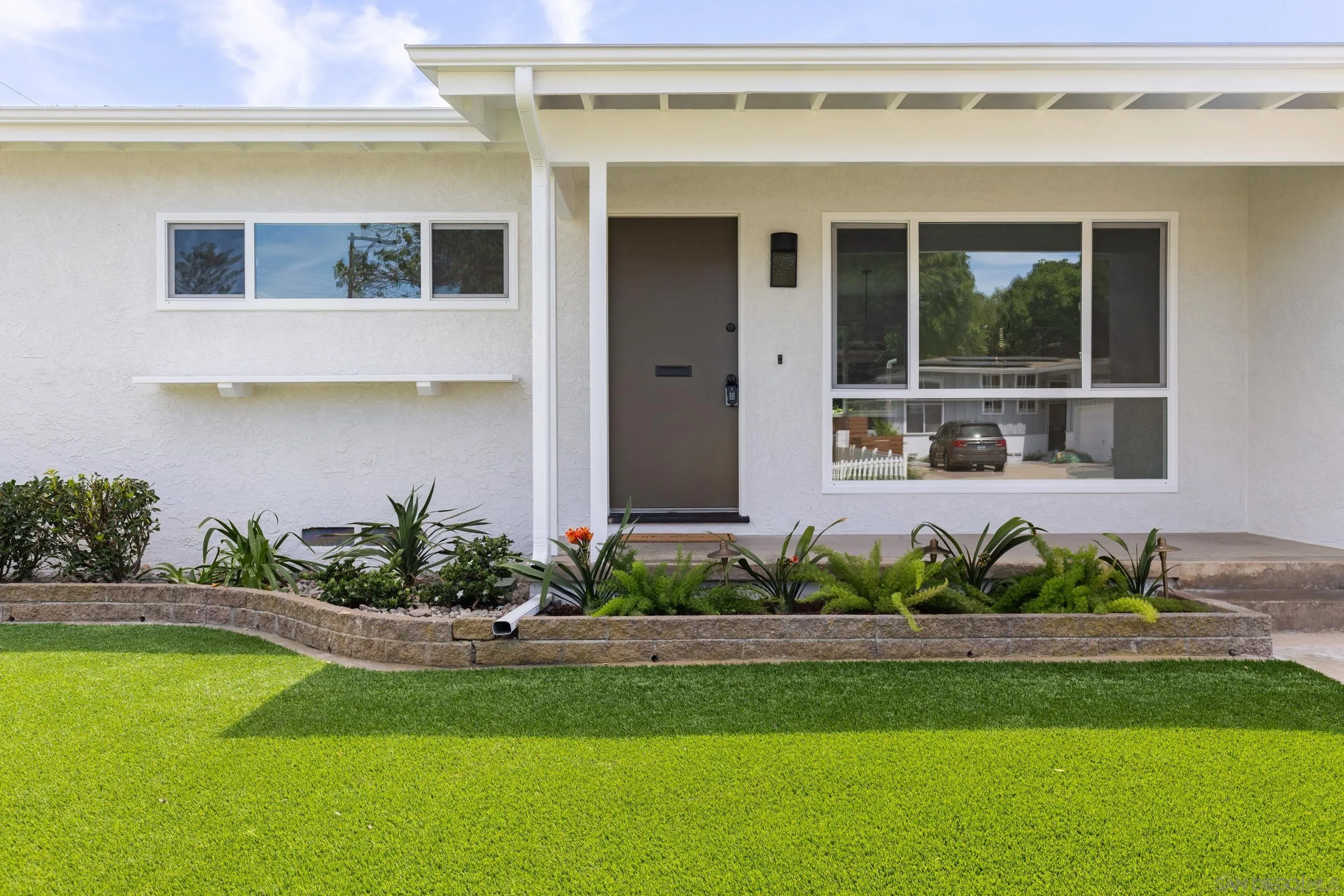 https://cdn.realtyfeed.com/cdn/127/260007983/77132ae66ae179eb22135afaecf39cb9.webp
