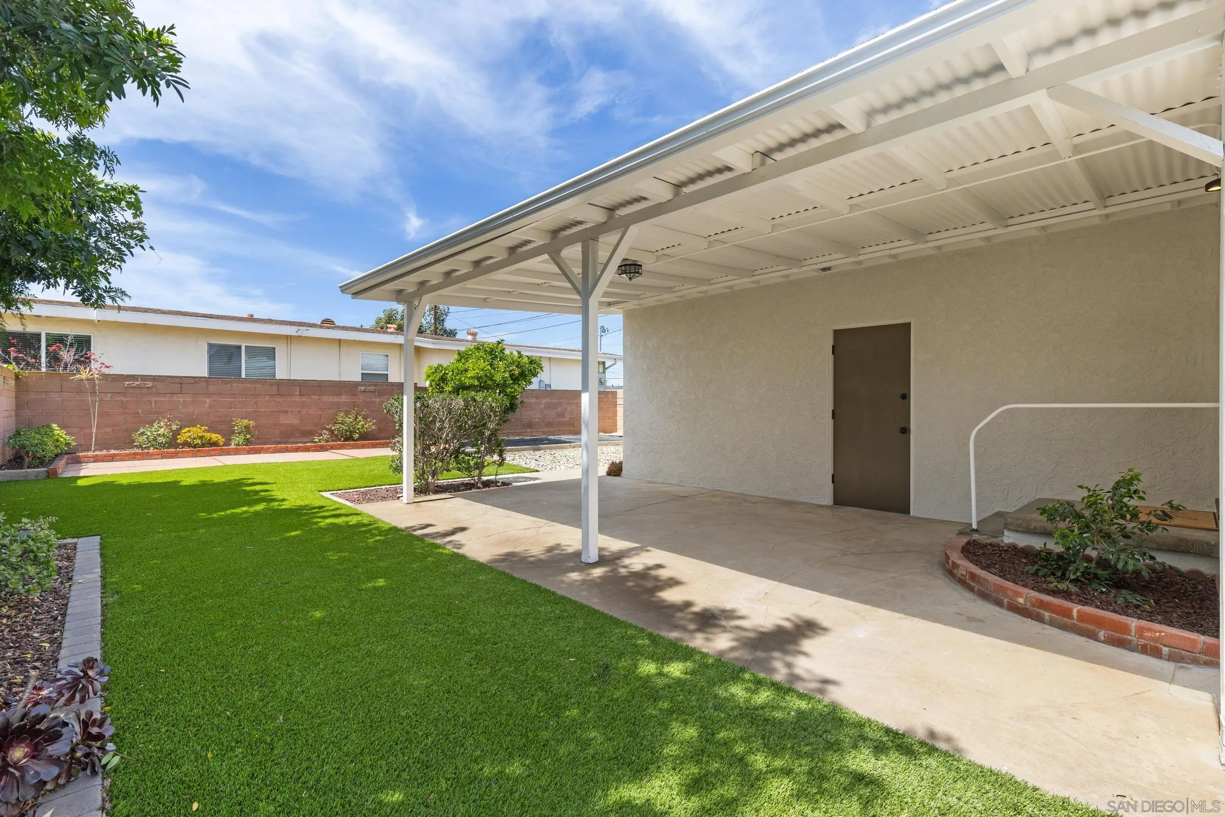 https://cdn.realtyfeed.com/cdn/127/260007983/d85f64c197c9e7fc7d0d1d54f1cad7d8.webp