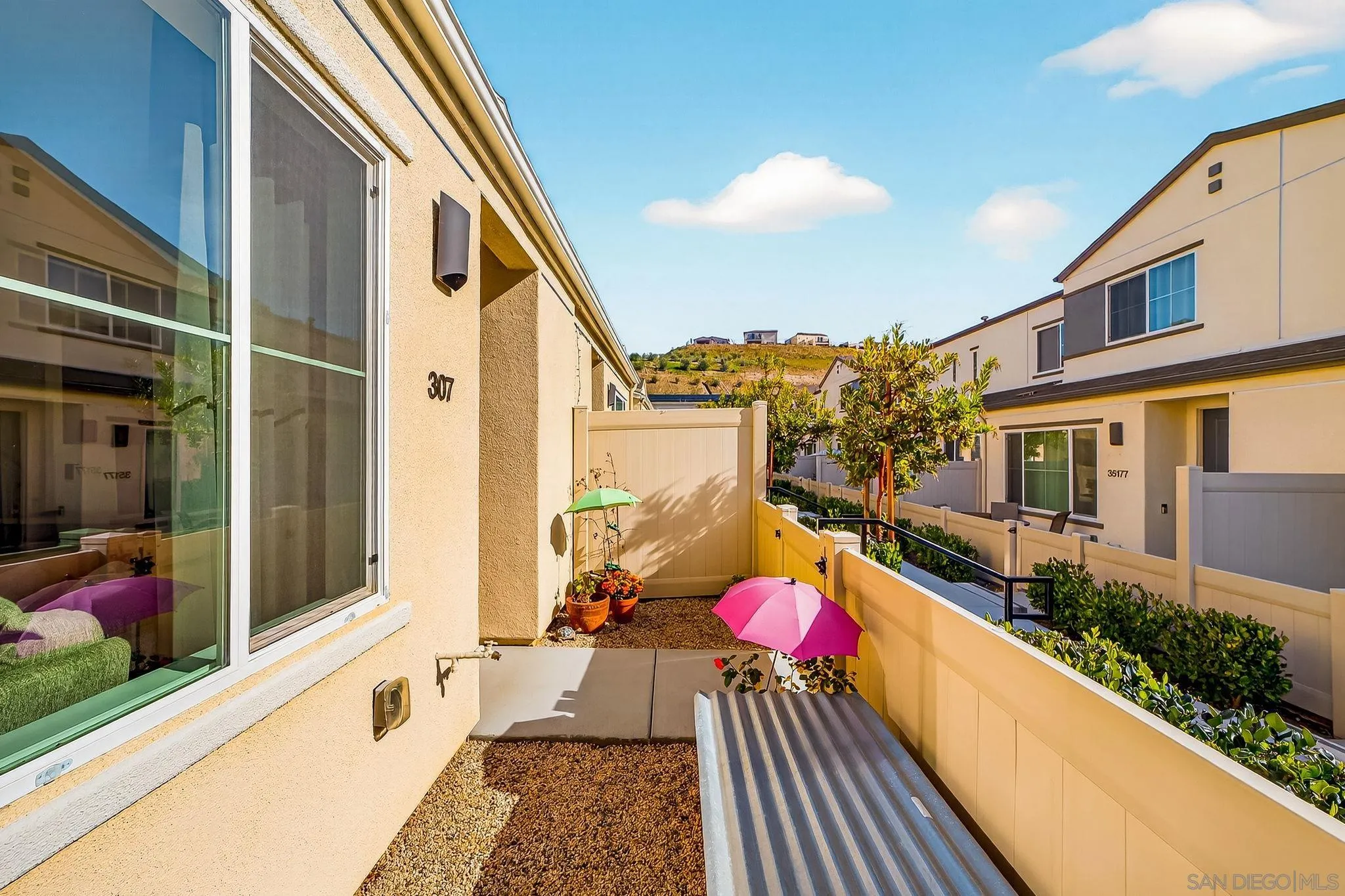 Photo #3: 260007984 Listing: Photo #3