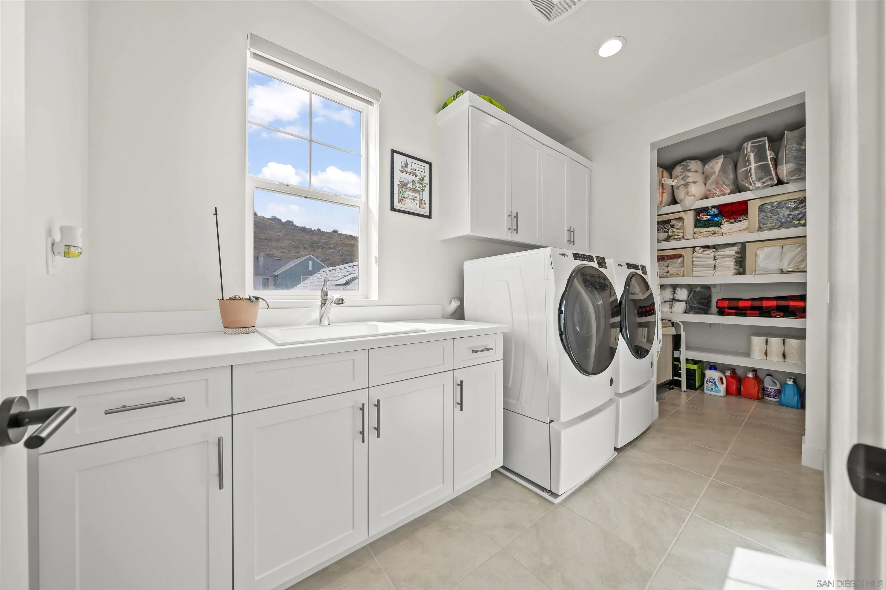 https://cdn.realtyfeed.com/cdn/127/260007985/03b981170e34a28c17d68fce698fbfce.webp