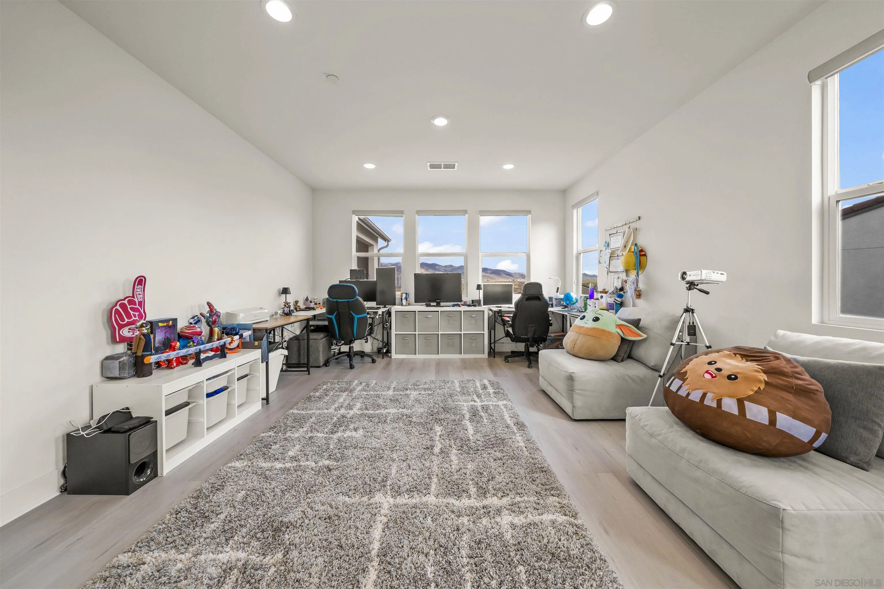 https://cdn.realtyfeed.com/cdn/127/260007985/9caca59b29d06777b7d3cfe545b1ae42.webp