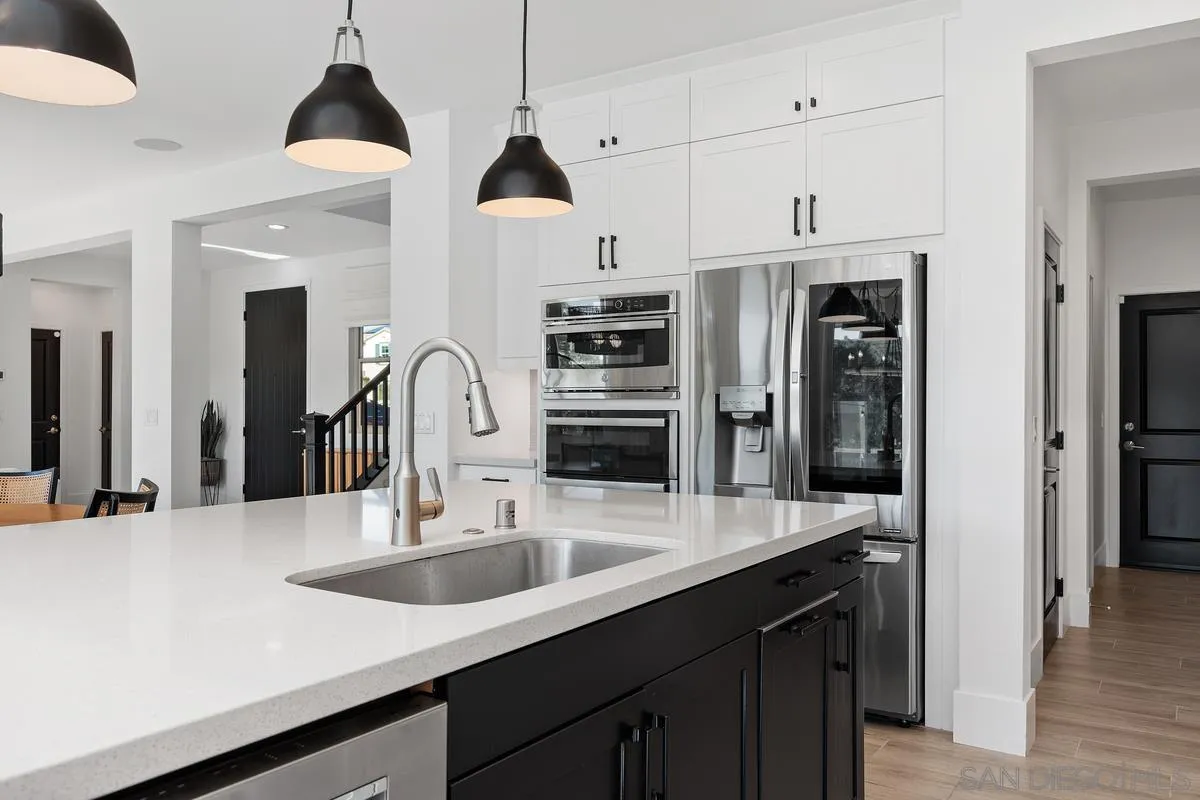 https://cdn.realtyfeed.com/cdn/127/260007987/019be1b72445b10522f660eac9358767.webp