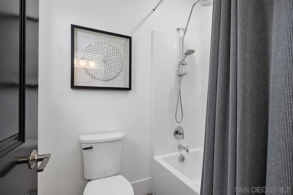 https://cdn.realtyfeed.com/cdn/127/260007987/13eca01242f13b056c6f631630f40c84.webp