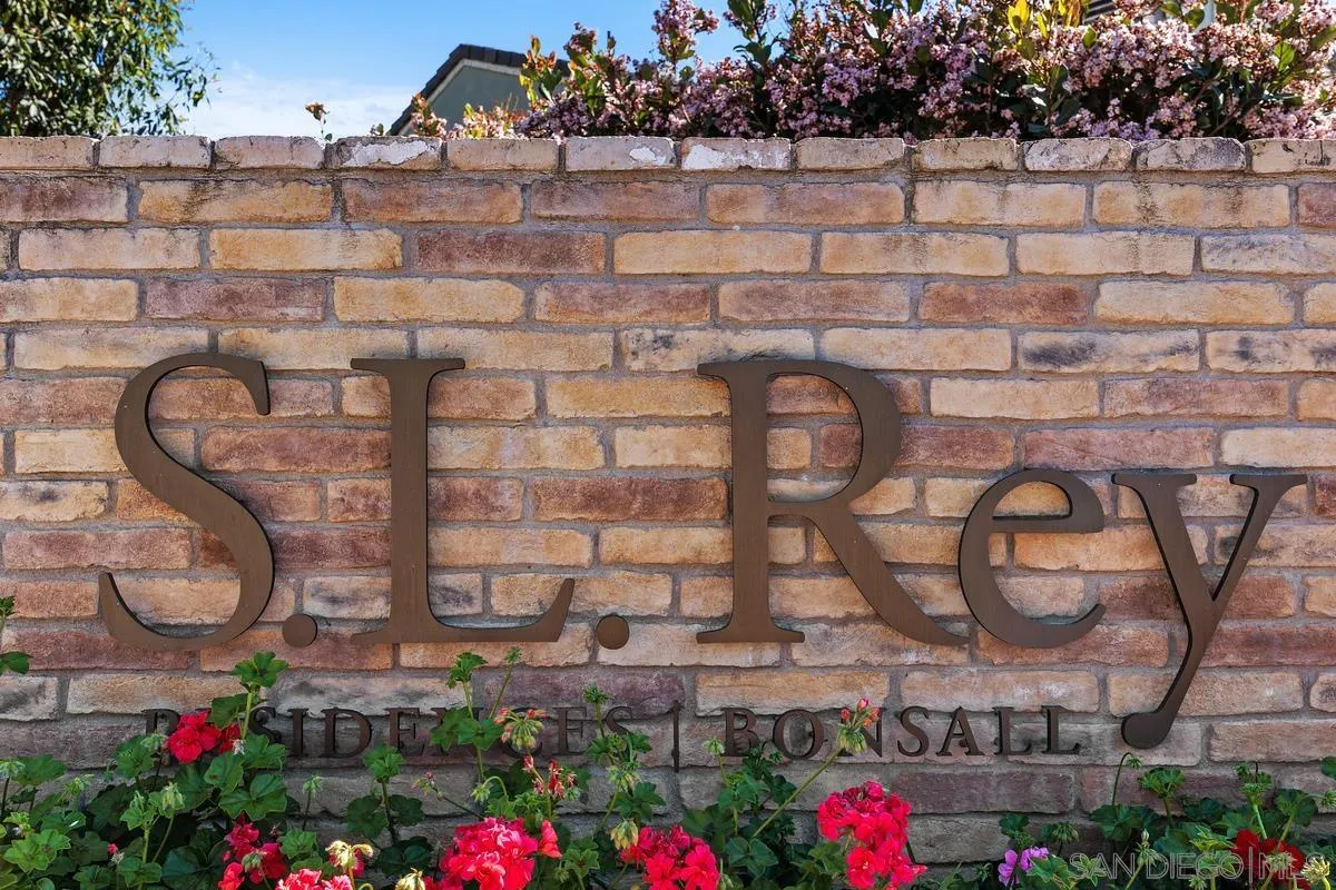 https://cdn.realtyfeed.com/cdn/127/260007987/1a6b8680345d8c5c0f8b6e8a30d5a684.webp