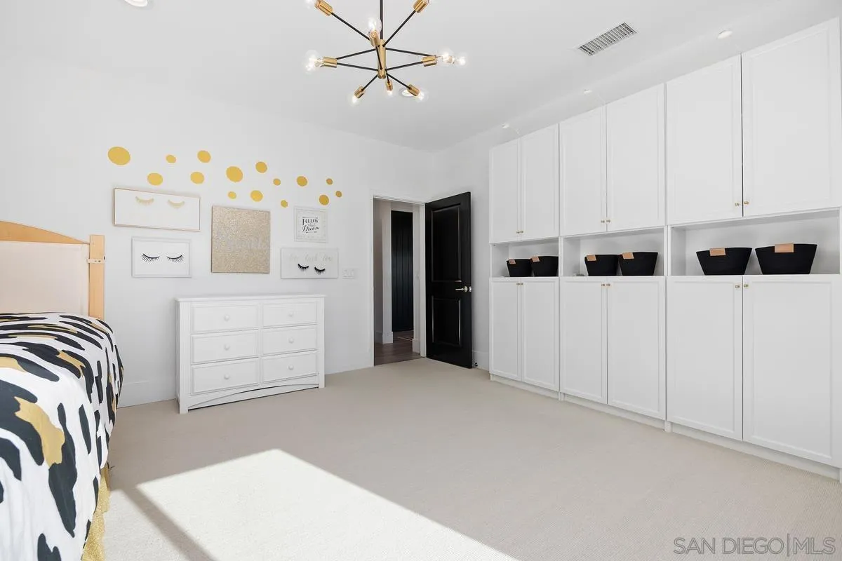 https://cdn.realtyfeed.com/cdn/127/260007987/d1e201e6a38db14caec7a81d53e988f1.webp