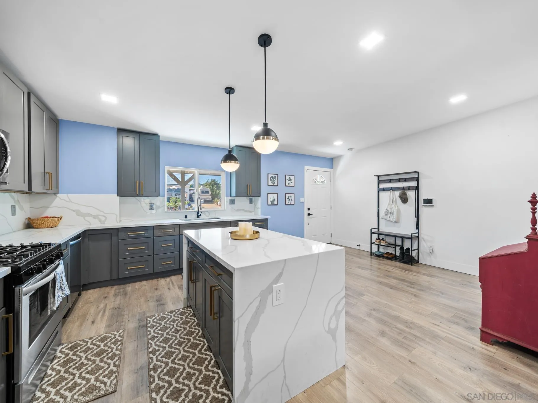 https://cdn.realtyfeed.com/cdn/127/260007988/7a39502df0c12a0279d508810f95d2c5.webp