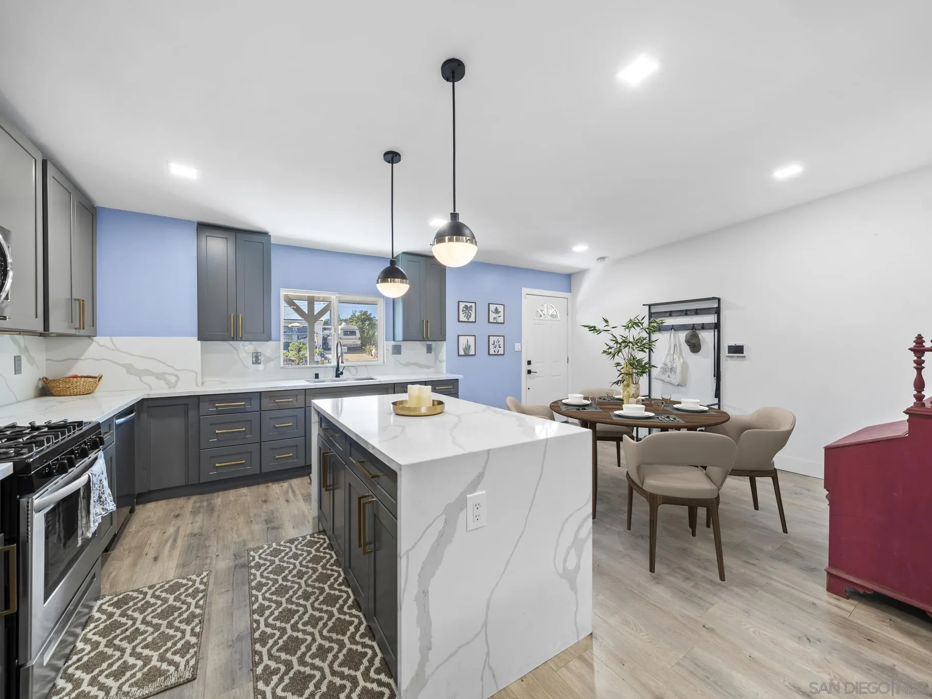 https://cdn.realtyfeed.com/cdn/127/260007988/913cfeadcaa198b4a2ab28be894373f5.webp