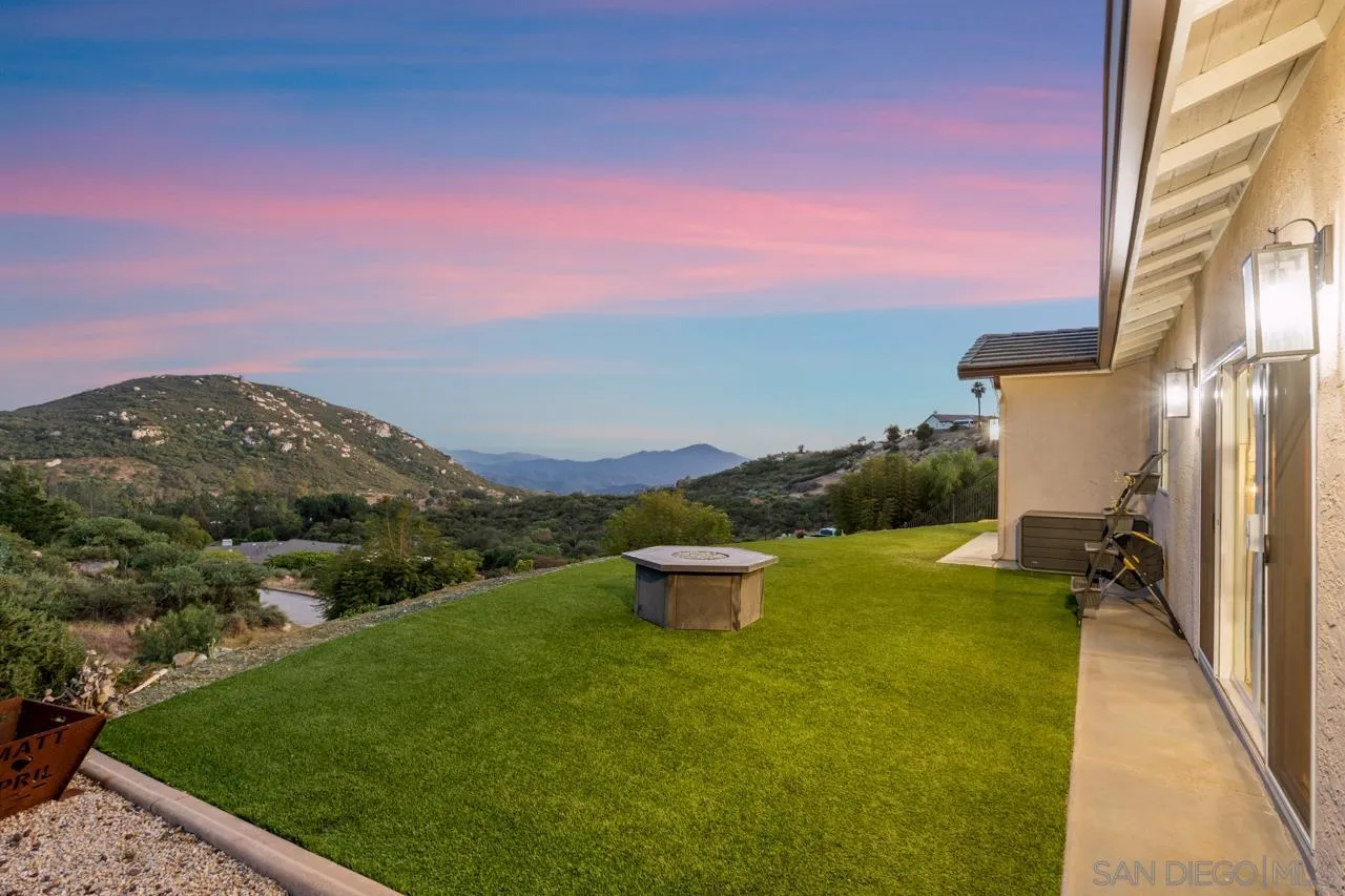 https://cdn.realtyfeed.com/cdn/127/260007989/268f5efc42e82d671d9b550970e19fa6.webp