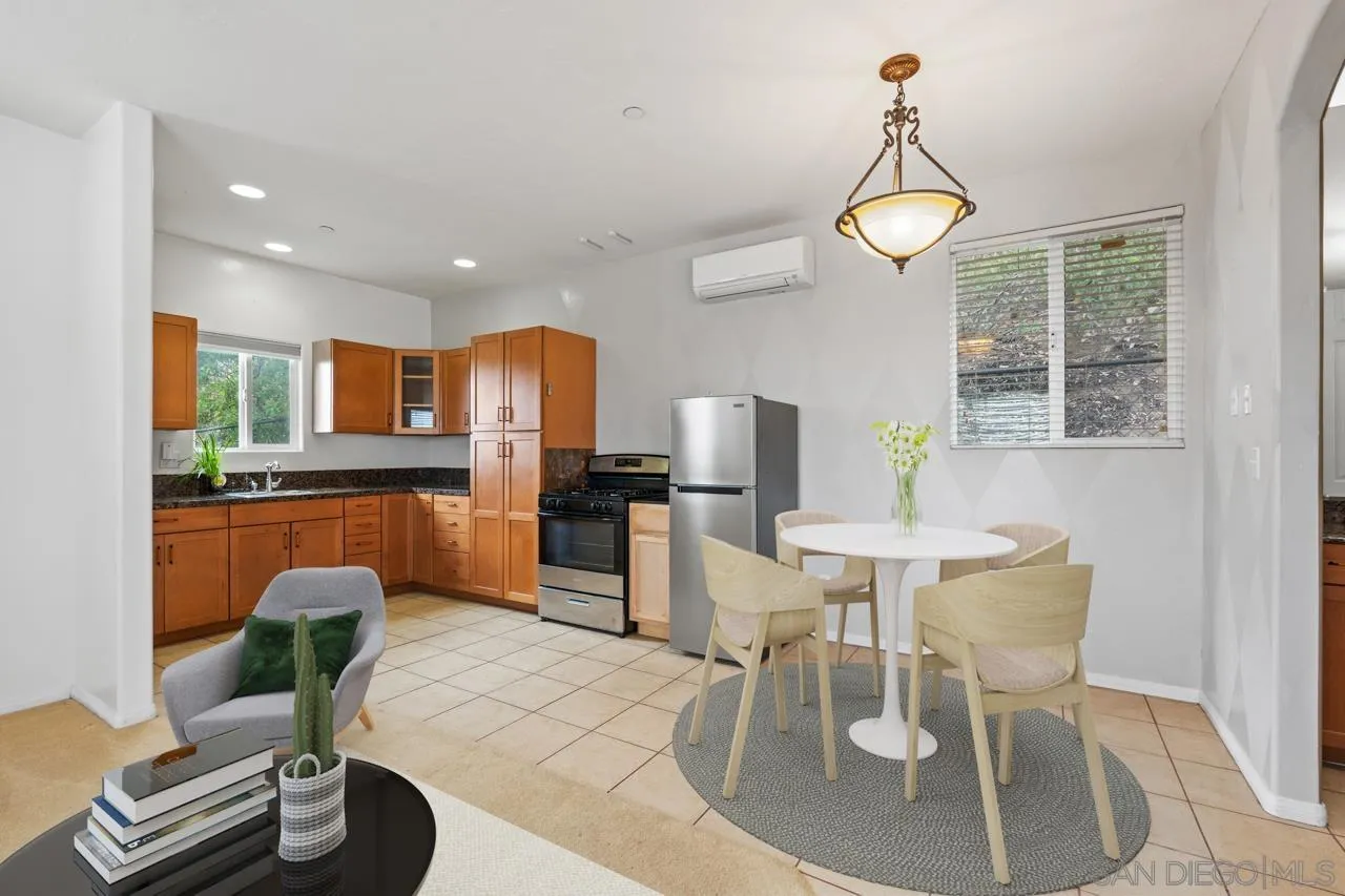 https://cdn.realtyfeed.com/cdn/127/260007989/60aa5b3fd3c959c5523ad7302240499a.webp