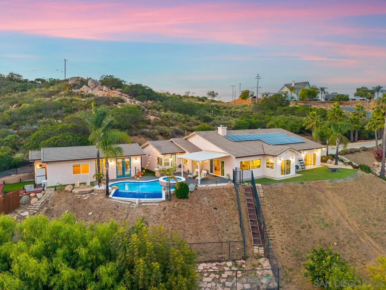https://cdn.realtyfeed.com/cdn/127/260007989/93a2e3408700b6ddc527b007e6ac7394.webp